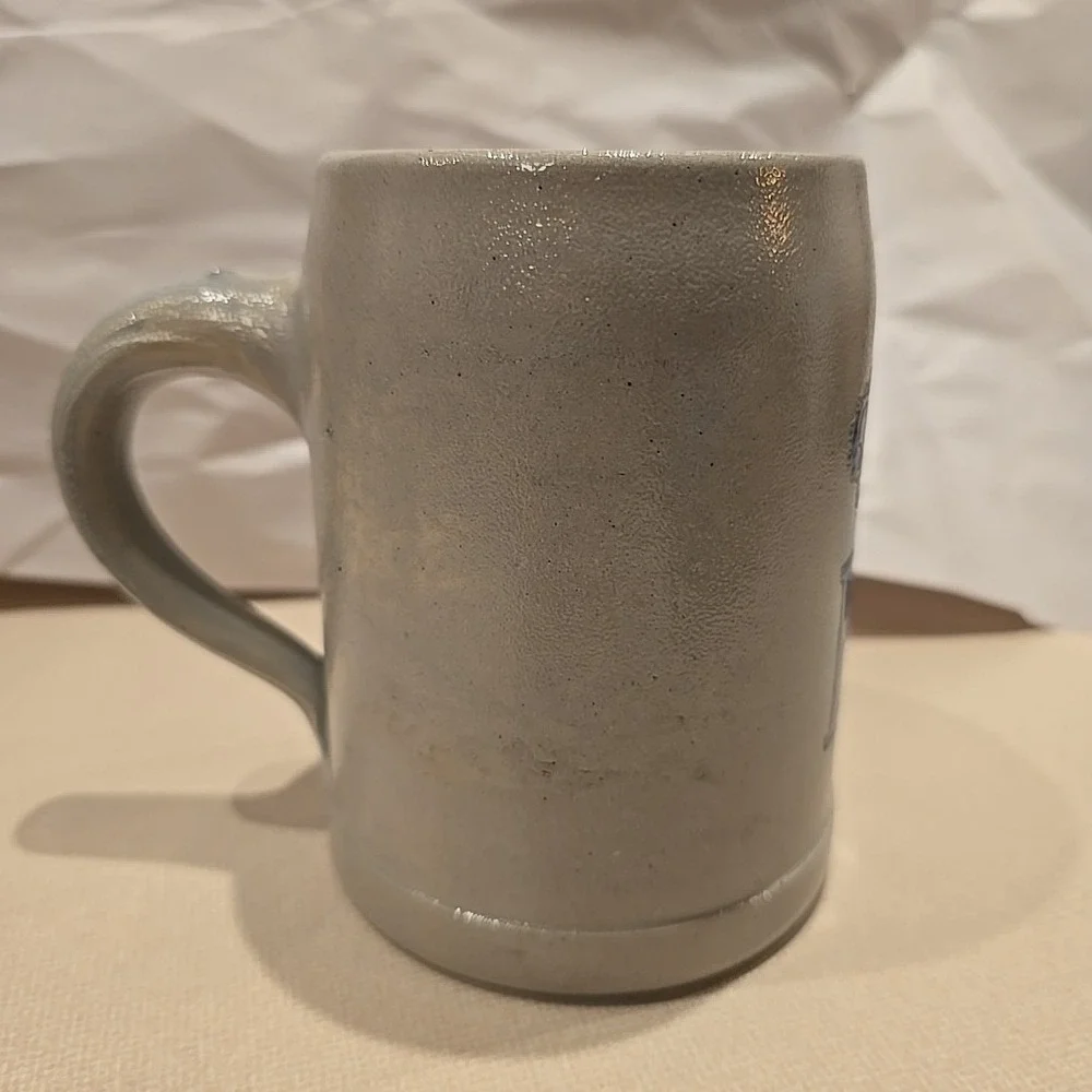 HB Hofbrauhaus Munchen .5l Gray/Blue Salt Glaze Stoneware Beer Mug Stein 5"T - Picture 2 of 8